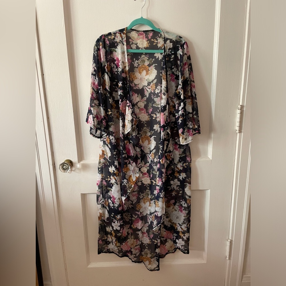 FLORAL LONG COVER UP